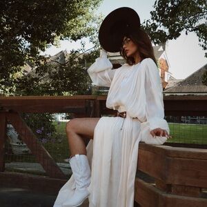 Elegant Cream Maxi Dress